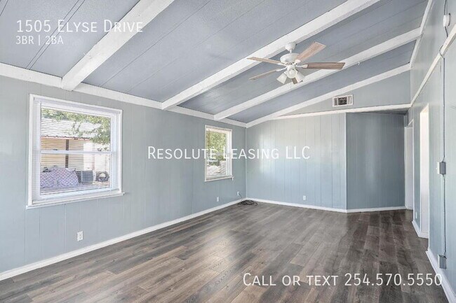 Building Photo - 1505 Elyse Dr