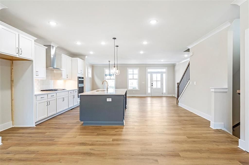 Building Photo - 152 Palm St