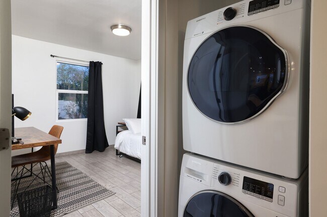Building Photo - Live Close to Campus in Style – Sam Hughes...