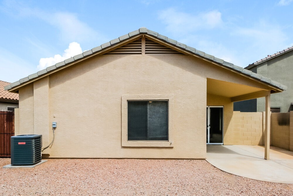 Building Photo - 41661 W Sunland Dr