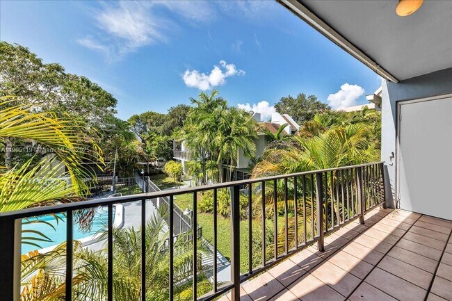 Building Photo - 9225 SW 87th Ave