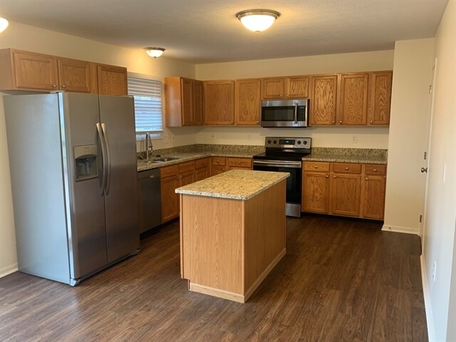 Building Photo - 5605 Stevens Dr
