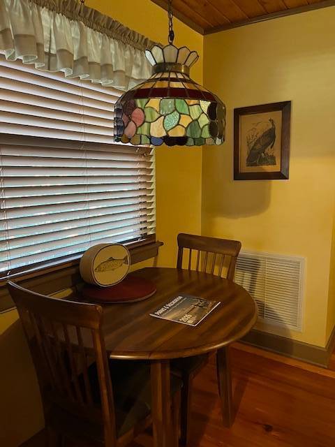 Building Photo - 1741 Camp South Moon Rd