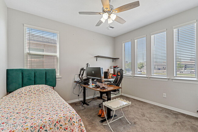 Building Photo - 2832 Mike Price Dr