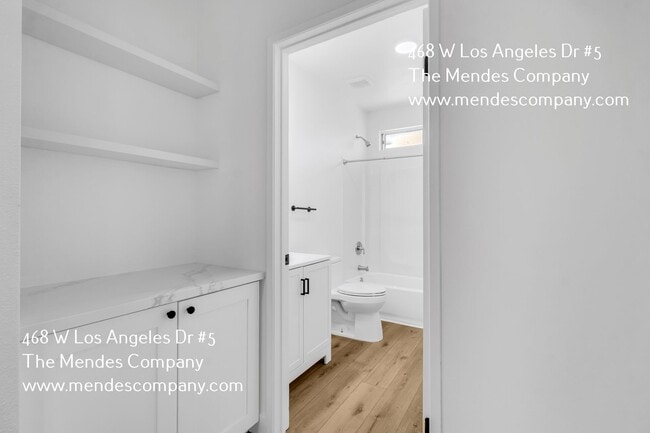 Building Photo - 468-72 W Los Angeles Dr