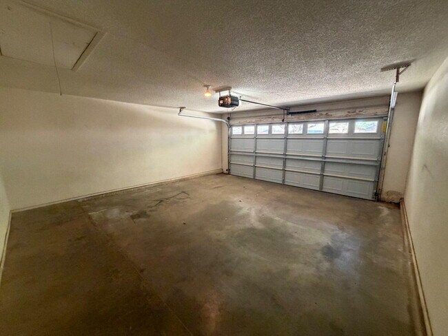 Building Photo - 6808 Frankford Ave