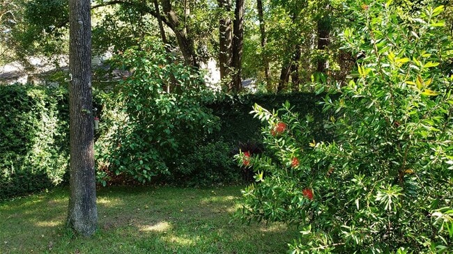 Building Photo - 58 Breezy Point Pl