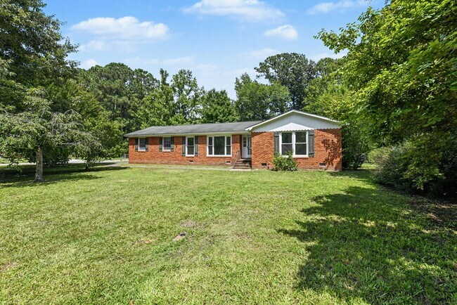 Building Photo - 130 Sandtrap Rd