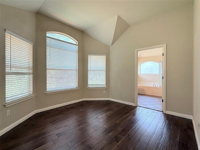 Building Photo - 11128 Sandstone Trail