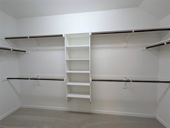 Building Photo - 9324 Bronze Meadow Dr