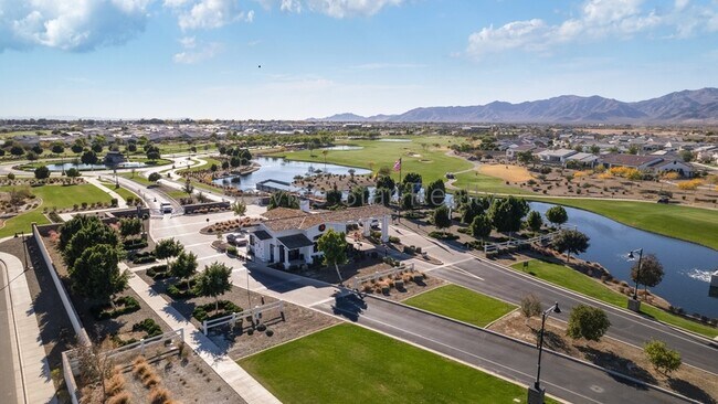 Building Photo - 17171 W Thousand Oaks St