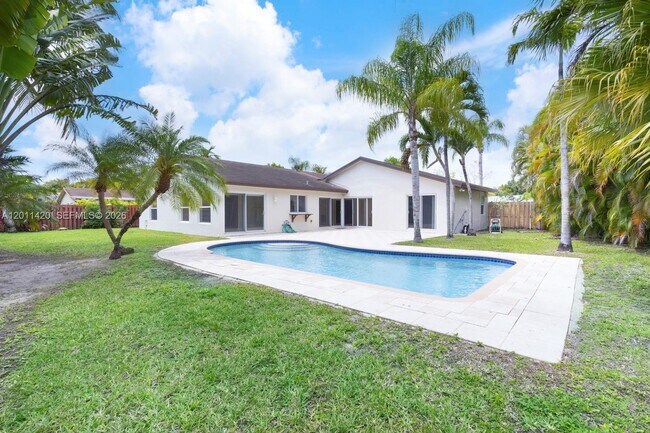 Building Photo - 13530 SW 109th Terrace