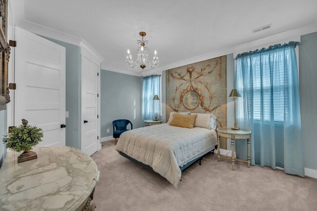 Building Photo - 5045 Kathryn Ave