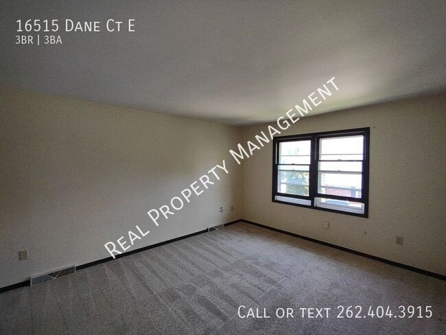 Building Photo - 16515 Dane Ct E