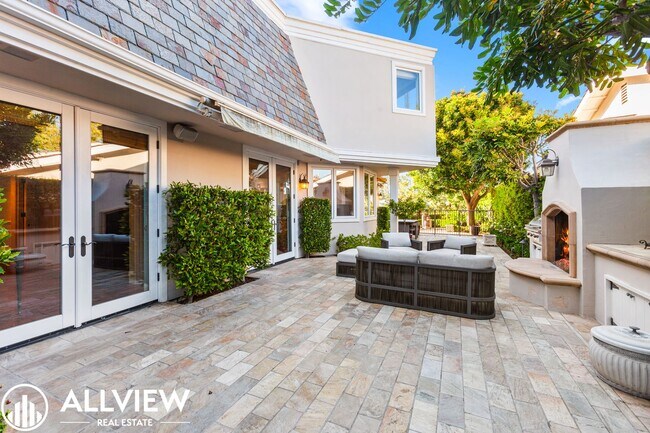 Building Photo - *Move In Special $1,500 Off First Month’s ...