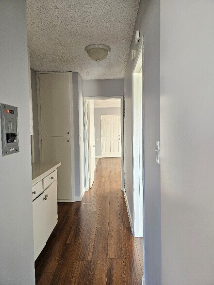 Building Photo - 20810 Amie Ave