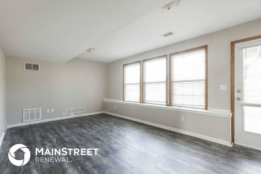 Building Photo - 1210 Aspen Dr