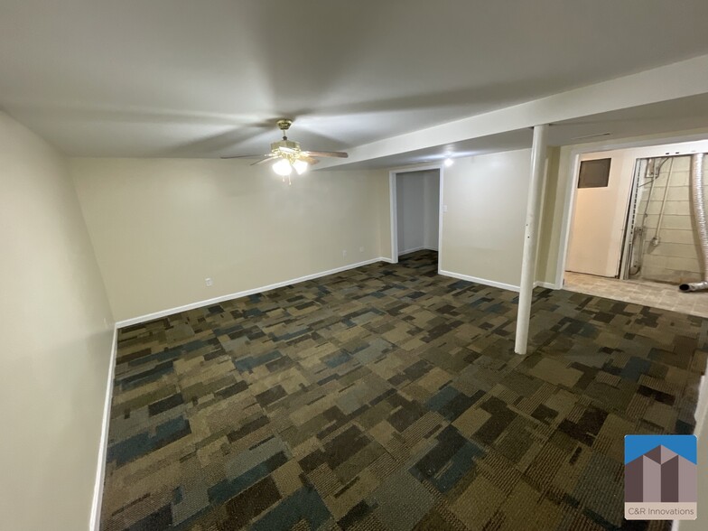 Building Photo - 2595 Woodland Dr NW