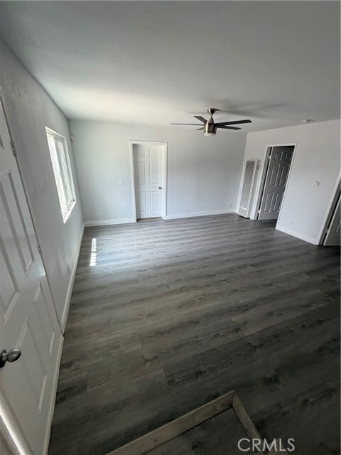 Building Photo - 2527 Senta Ave