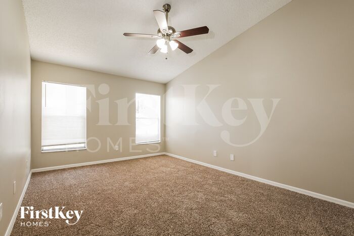 Building Photo - 7535 Groveoak Dr