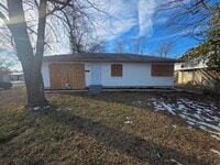 Building Photo - LIMITED TIME**NO APPLICATION FEE**1/2 OFF DEPOSIT**