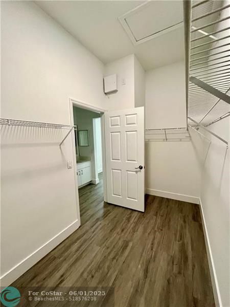 Building Photo - 16220 Emerald Cove Rd