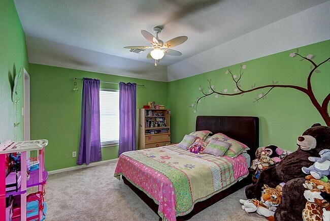 Building Photo - 11114 Sherwood Garden Dr