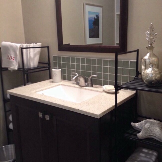 Building Photo - 1373 Idaho St