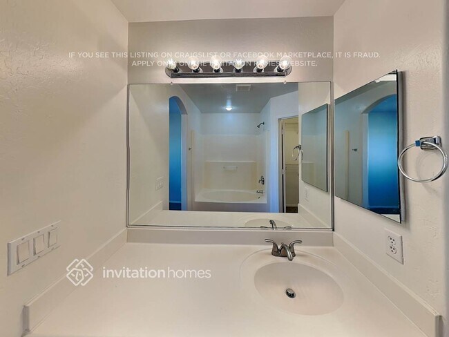 Building Photo - 2722 S 113th Ave