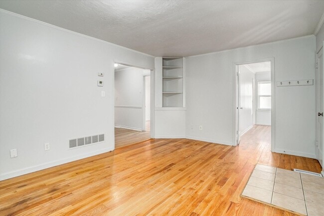 Building Photo - 11120 E 57 St