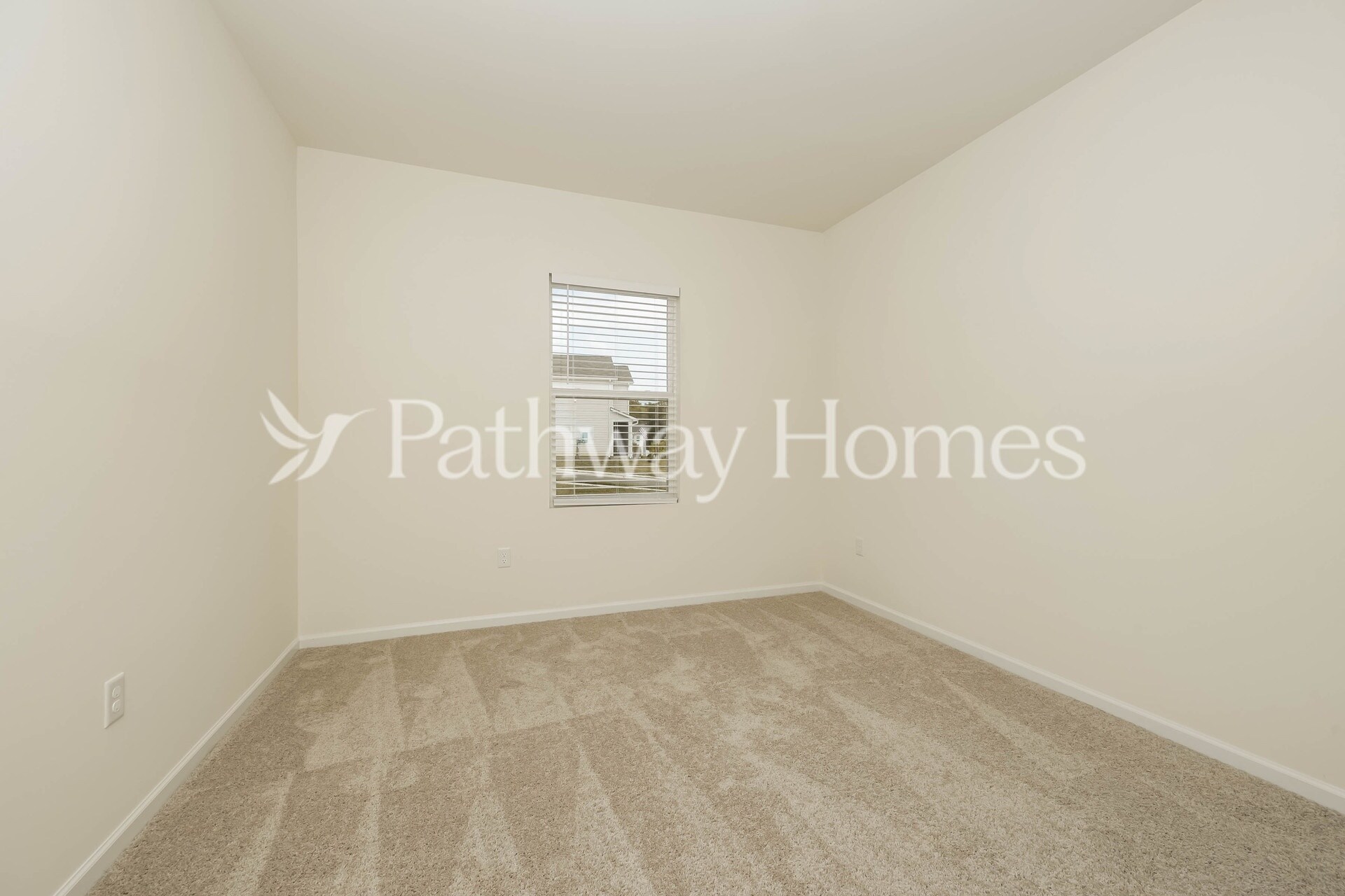 Building Photo - 1058 Large Poppy Dr
