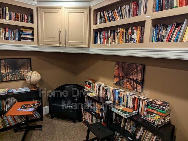 Building Photo - 2465 Army Navy Dr