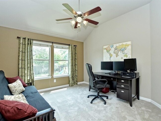 Building Photo - 510 Cameron Cove