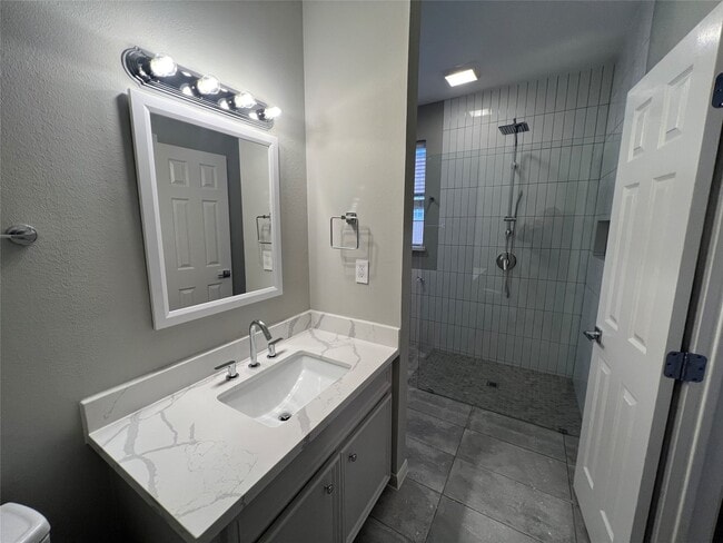 Building Photo - 1516 Park St