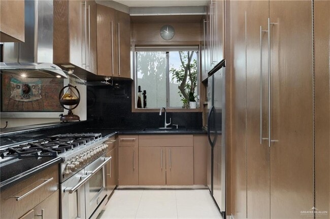 Building Photo - 24 Colorado Ct