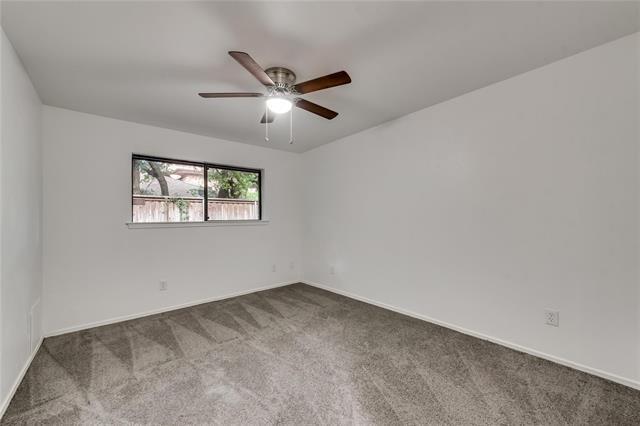 Building Photo - 9522 Hilldale Dr