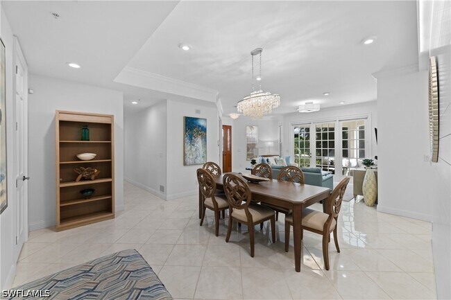 Building Photo - 193 Colonade Cir