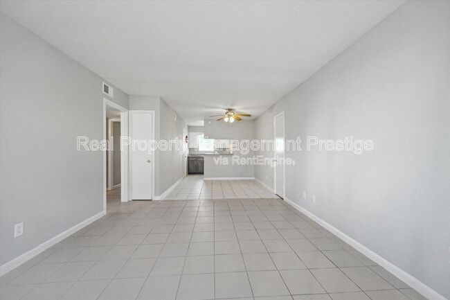Building Photo - 3115 Falk Ct
