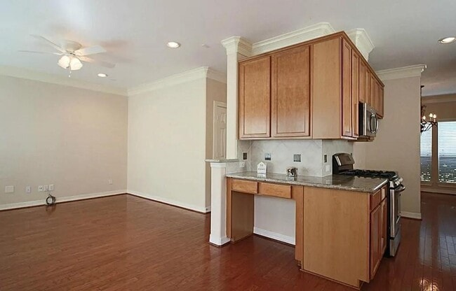 Building Photo - 3518 Clearview Cir