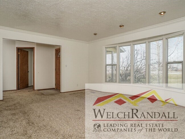 Building Photo - Your Ideal 4-Bed Layton Home - Style, Spac...