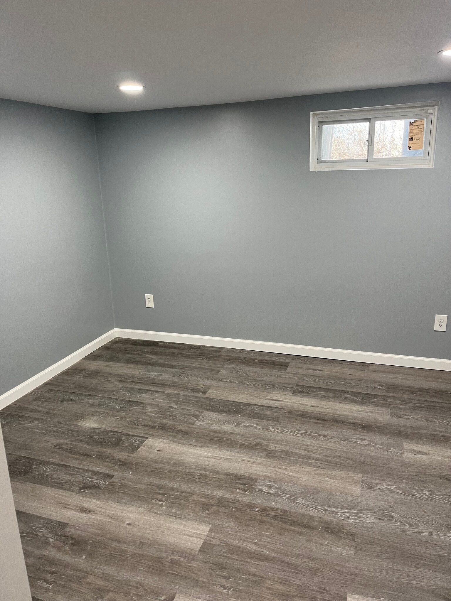 Building Photo - 96 Renwick Ave