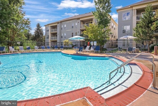 Building Photo - 11330 Westbrook Mill Ln