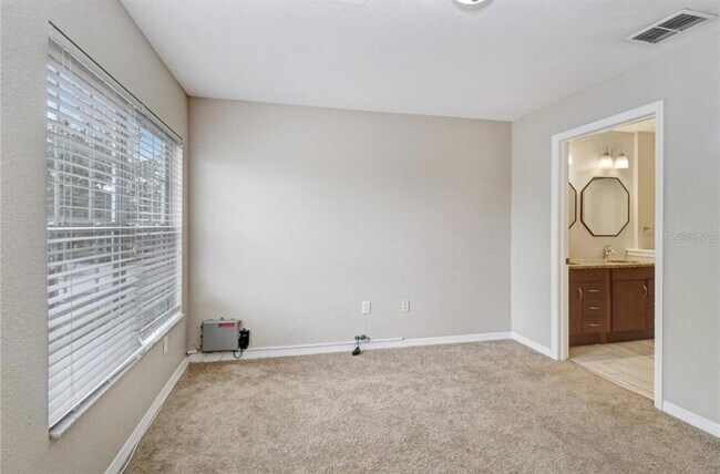 Building Photo - 9506 Lake Chase Island Way