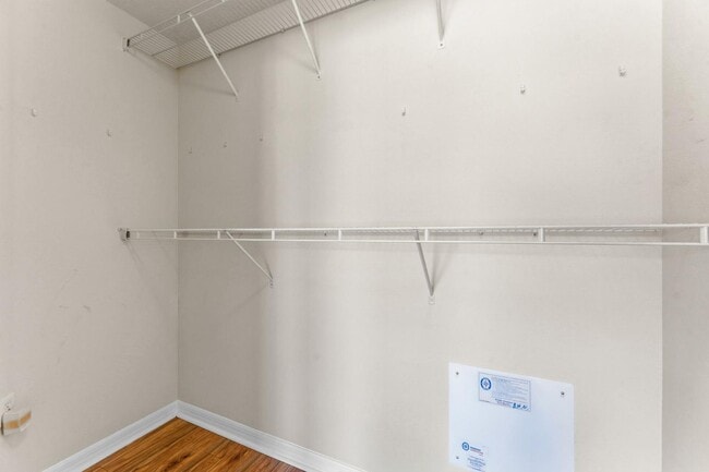 Building Photo - 595 52nd Ave N