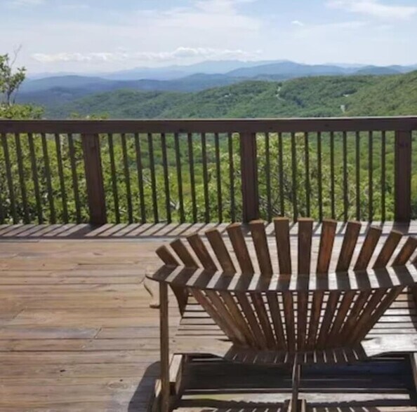 Building Photo - 303 Sugar Top Dr