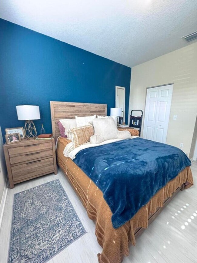 Building Photo - 169 Monterey Bay Dr