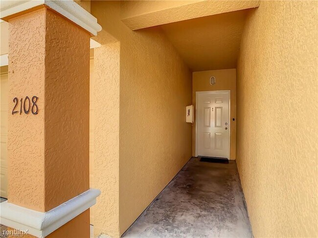 Building Photo - 1807 Concordia Lake Cir