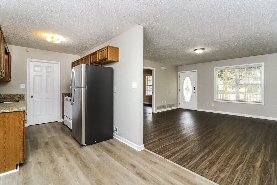 Building Photo - 334 Orchard Dr