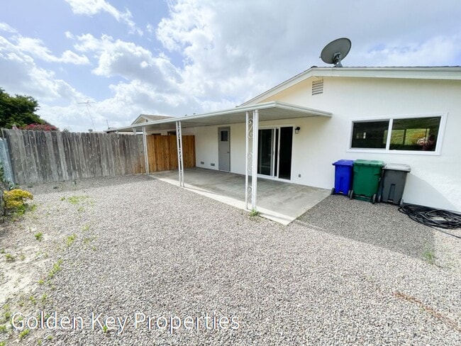 Building Photo - Beautifully remodeled property located in Costa Serena!