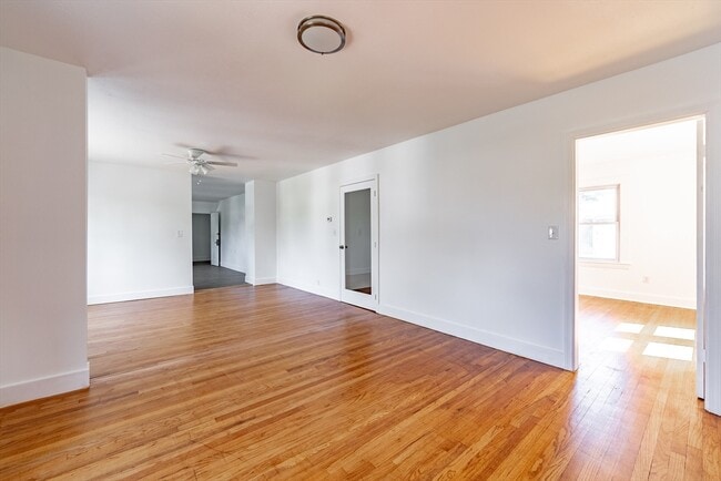 Building Photo - 120 Hillside Ave